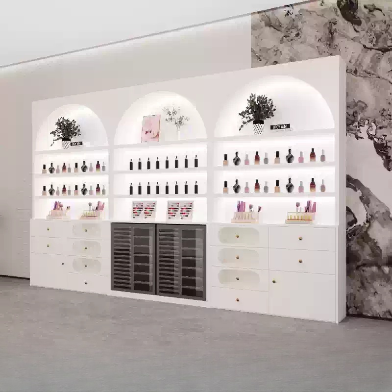 Beauty & Makeup Katia Di Paola - Yicheng Beauty Kosmetik-Präsentationsschränke, Nagellack- und Gel-Displays