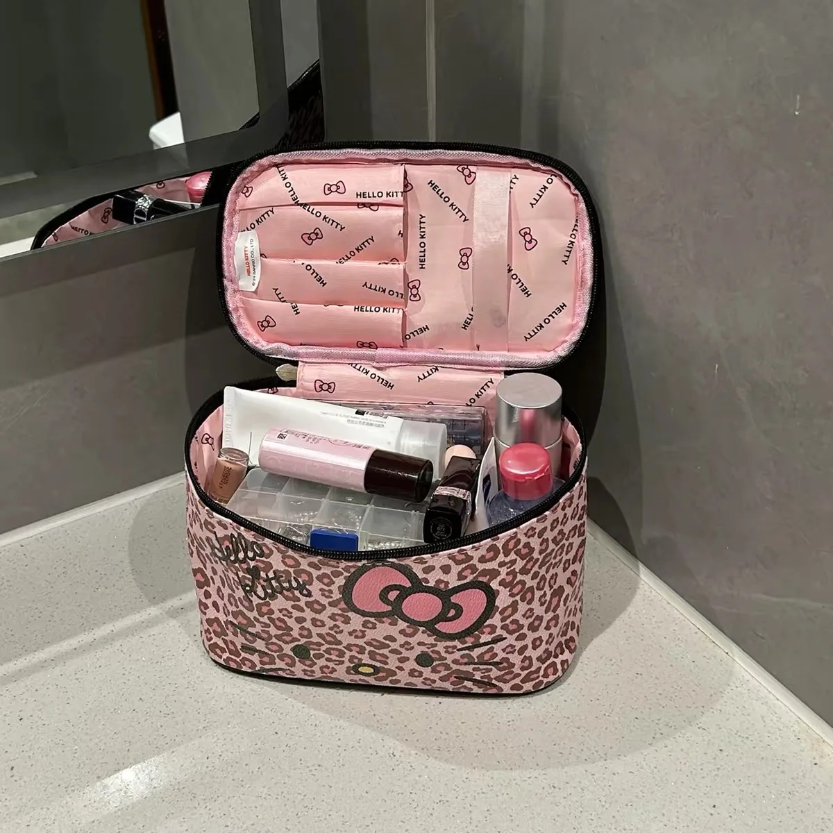 Sanrio Hello Kitty Damen Leopa – Beauty No Makeup Bewertung und Preis